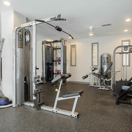 Upstay - Condo With Pool Gym Games And Bbq Austin Extérieur photo