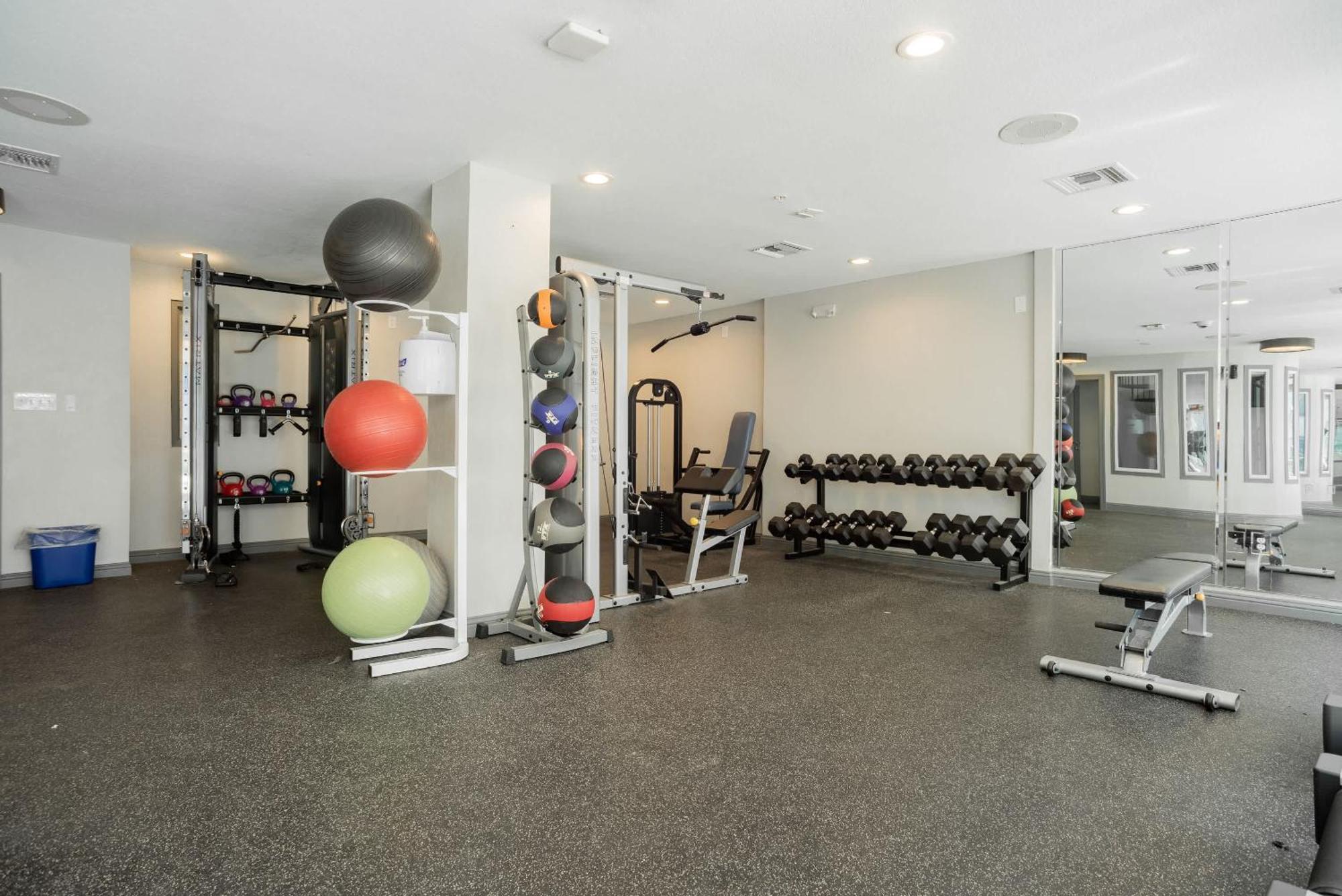 Upstay - Condo With Pool Gym Games And Bbq Austin Extérieur photo